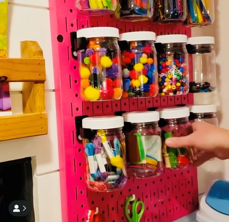 Craft room organizing system for pegboard walls